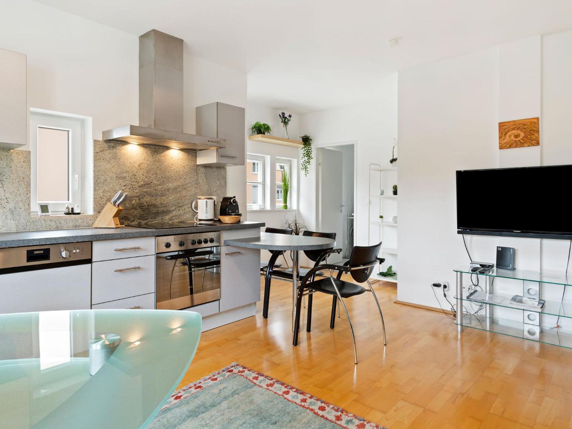 Apartment In Innsbruck Near Ambras Castle Ngoại thất bức ảnh