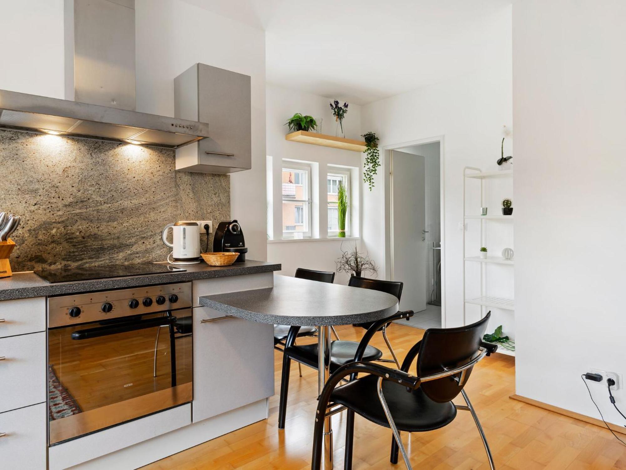 Apartment In Innsbruck Near Ambras Castle Ngoại thất bức ảnh