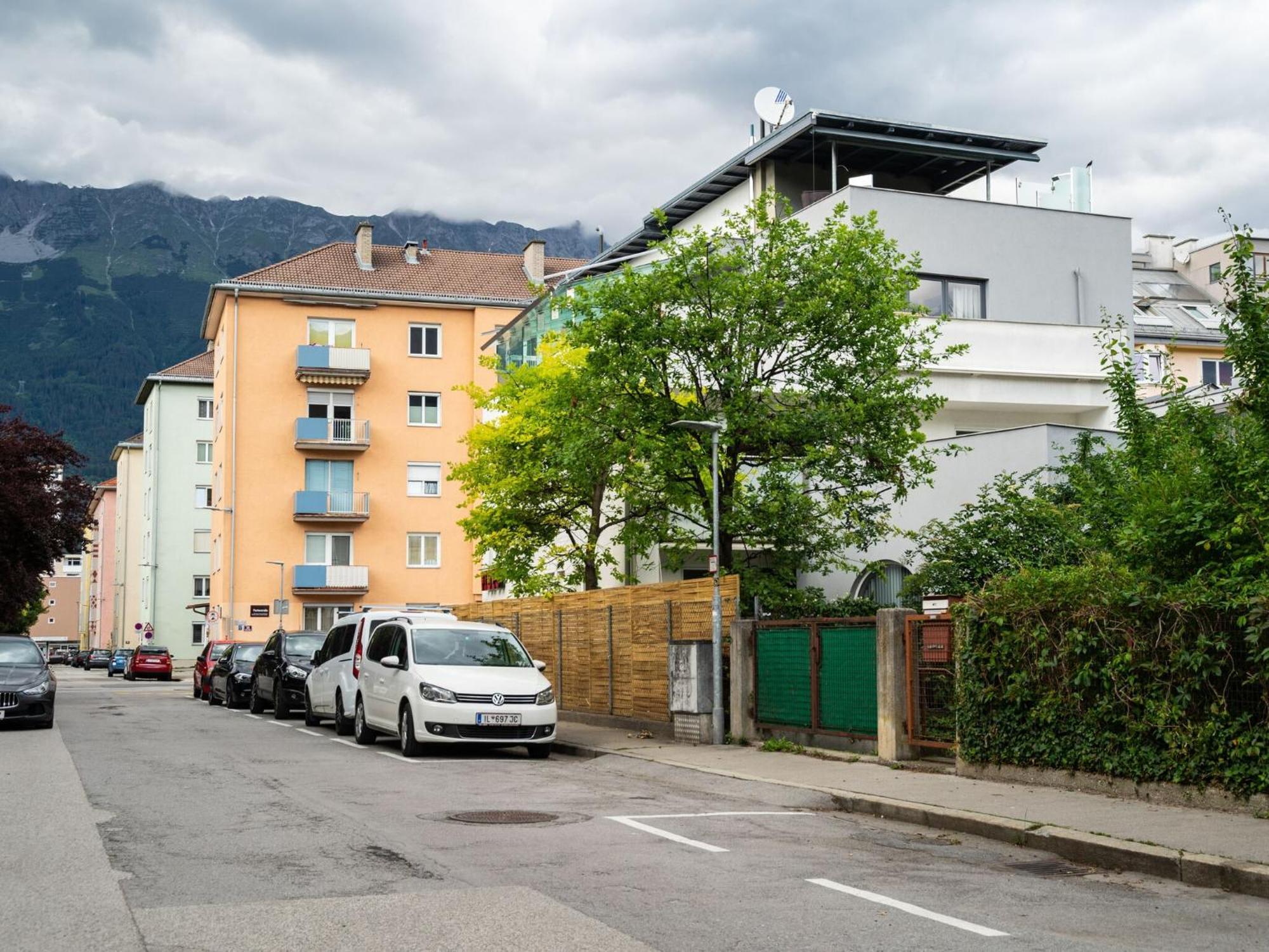 Apartment In Innsbruck Near Ambras Castle Ngoại thất bức ảnh