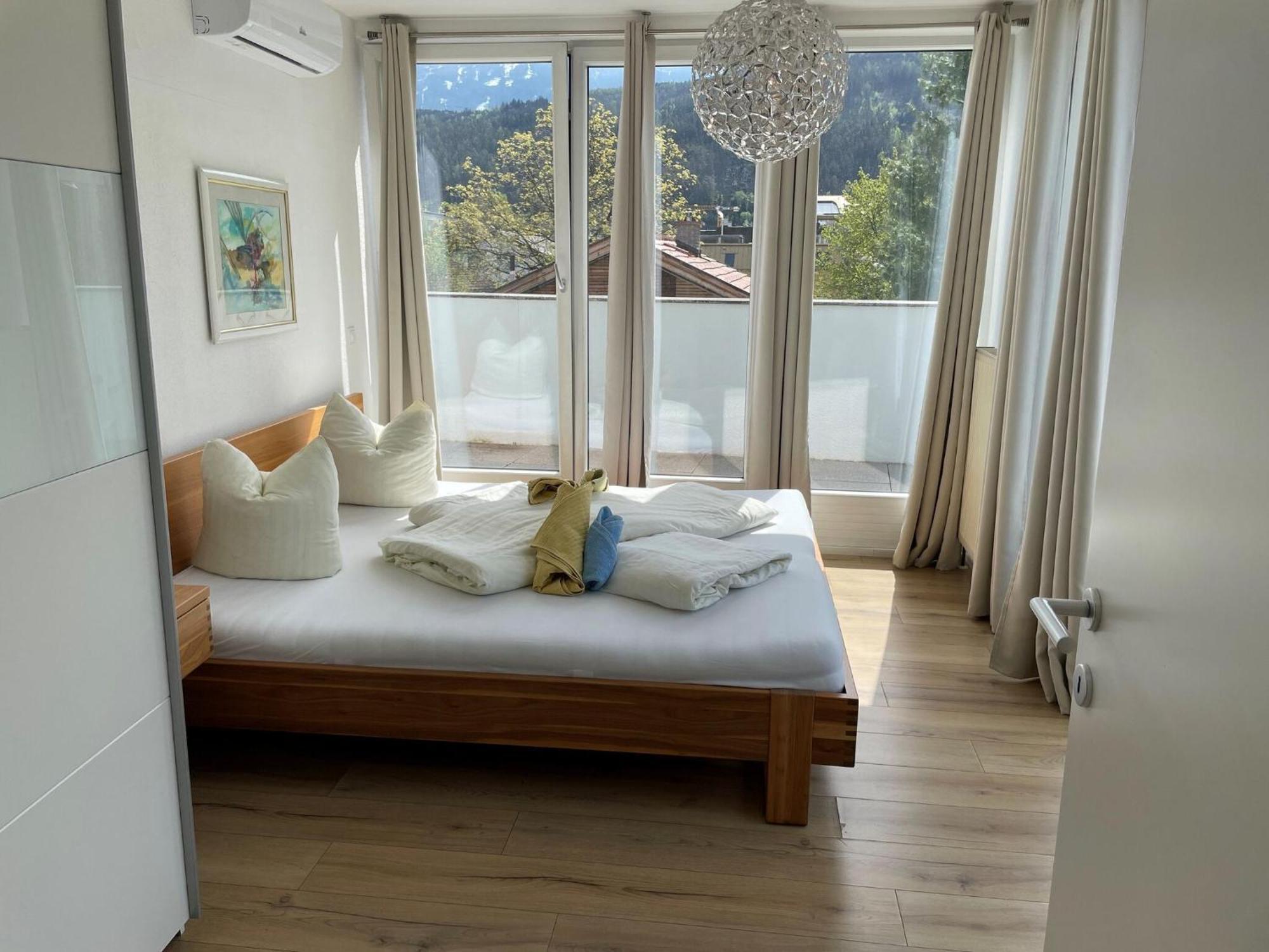 Apartment In Innsbruck Near Ambras Castle Ngoại thất bức ảnh
