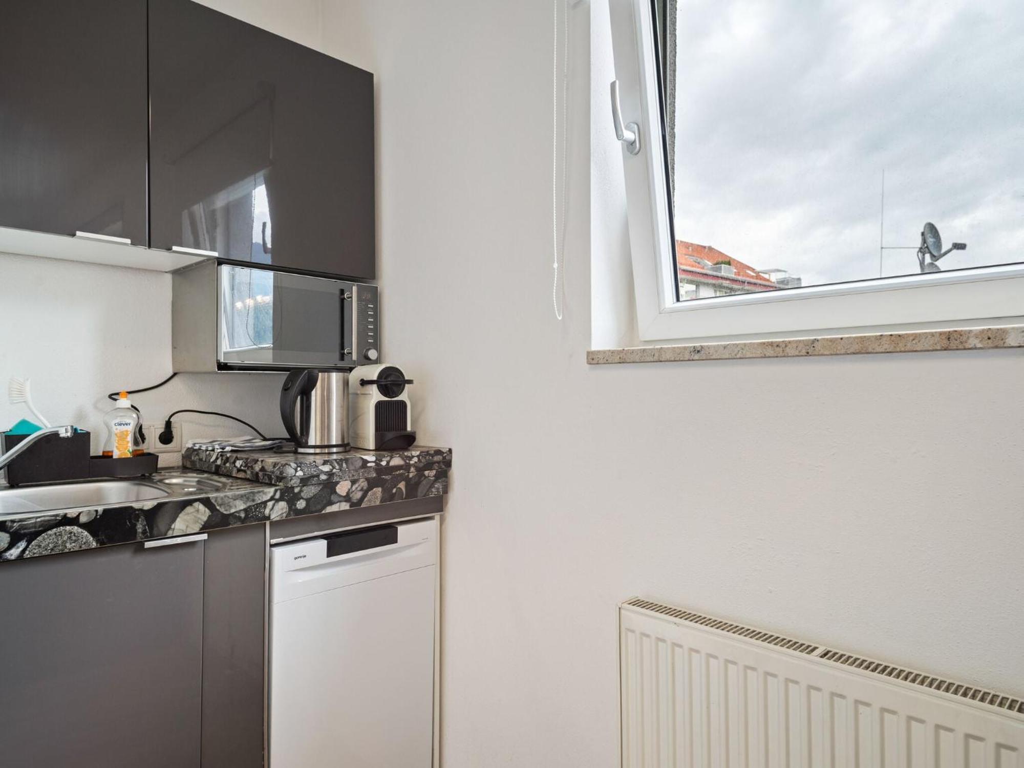 Apartment In Innsbruck Near Ambras Castle Ngoại thất bức ảnh